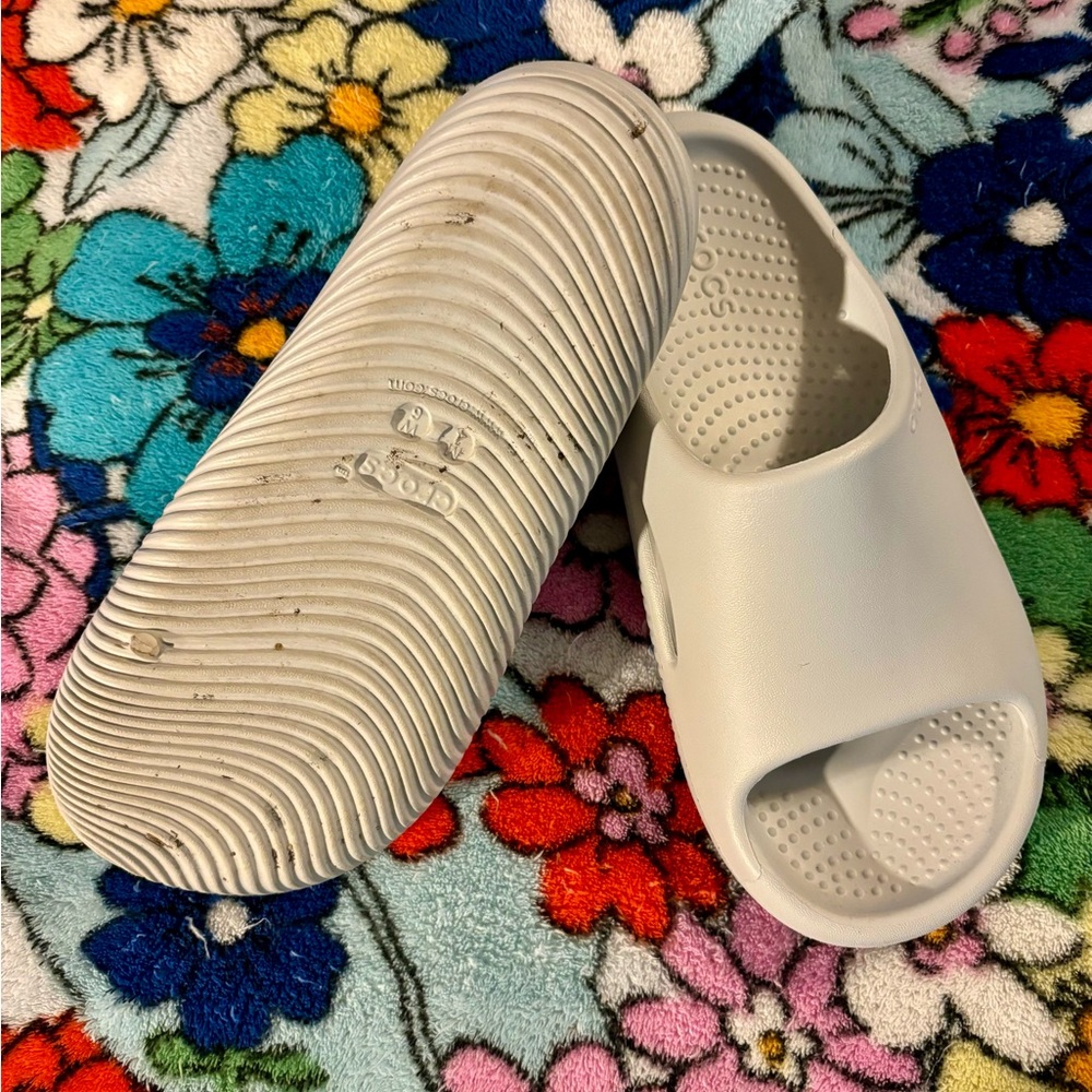 Crocs Mellow Recovery Slides